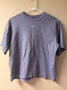 Nike Embroidered Logo Loose Fit Tee